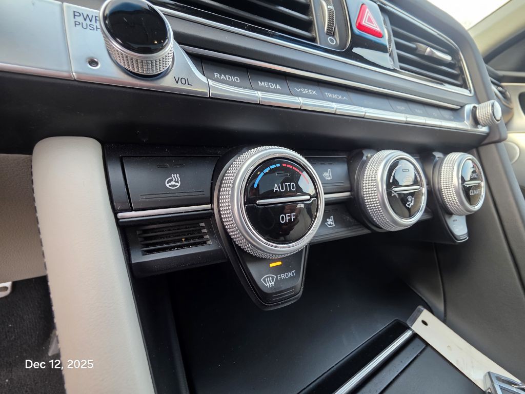 2019 Genesis G70 Image 51