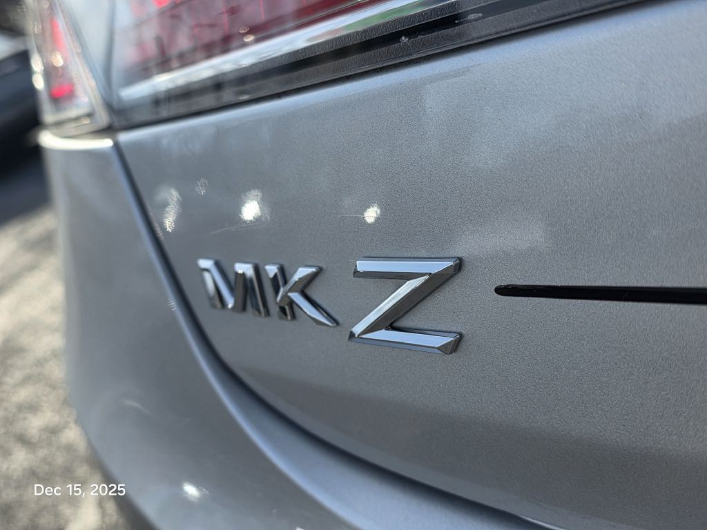 2013 Lincoln MKZ Image 13