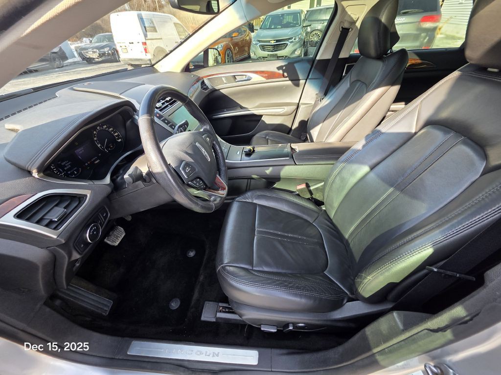 2013 Lincoln MKZ Image 19