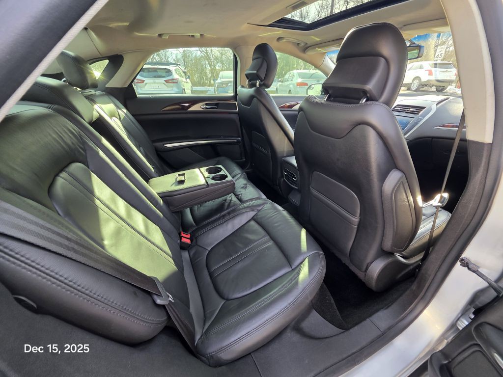 2013 Lincoln MKZ Image 23