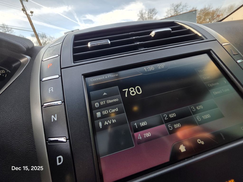 2013 Lincoln MKZ Image 35