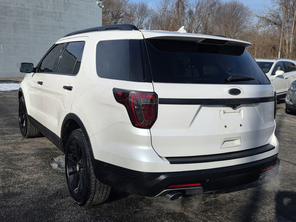 2018 Ford Explorer Image 10