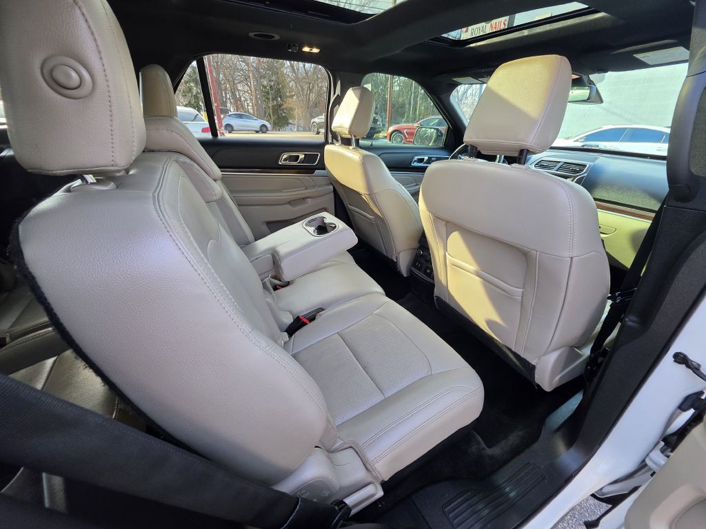 2018 Ford Explorer Image 24