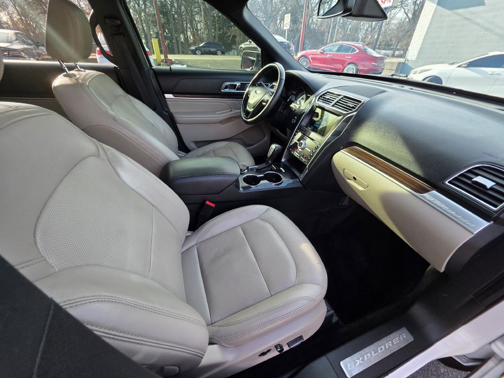 2018 Ford Explorer Image 26