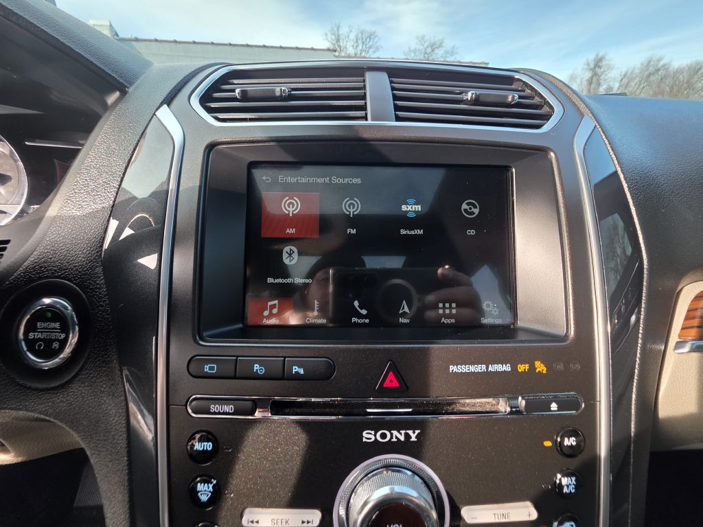 2018 Ford Explorer Image 40