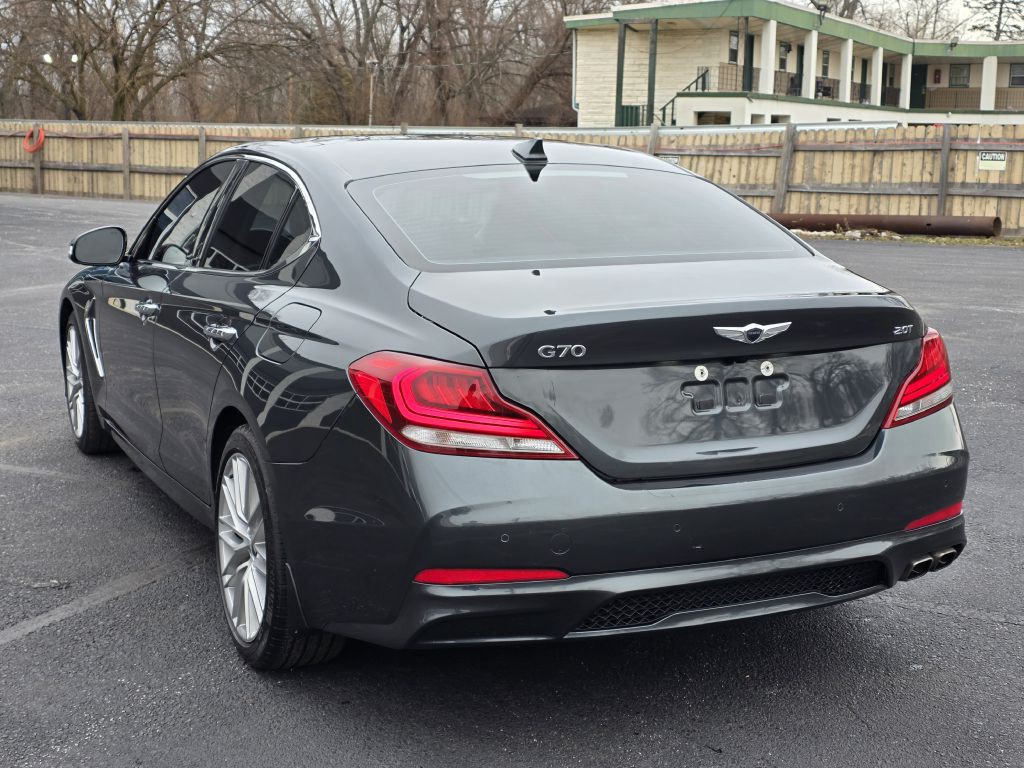 2021 Genesis G70 Image 13