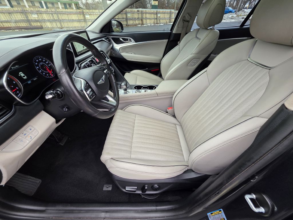 2021 Genesis G70 Image 30