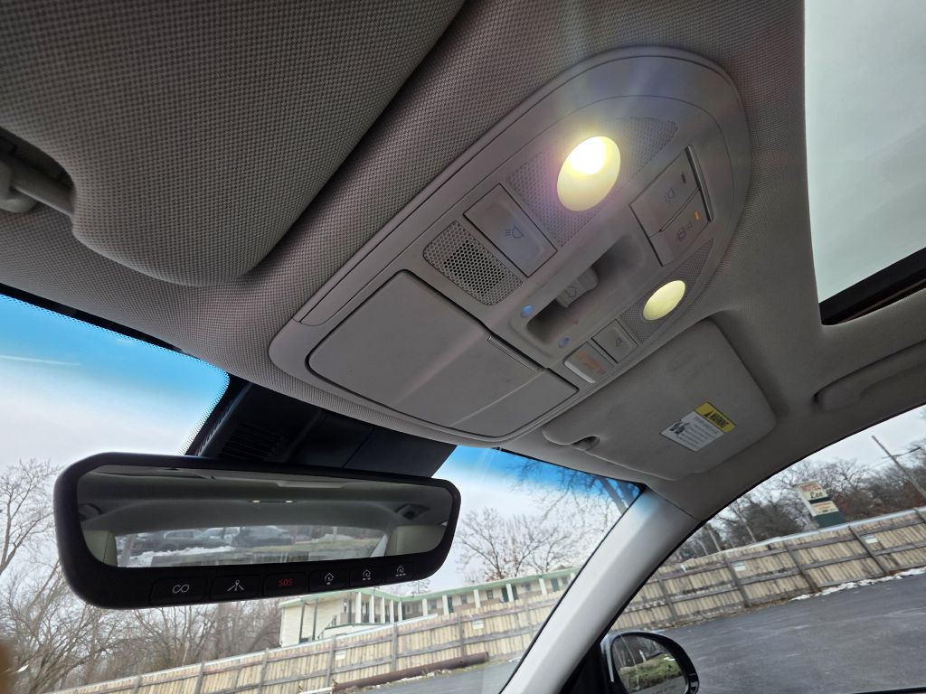 2021 Genesis G70 Image 70