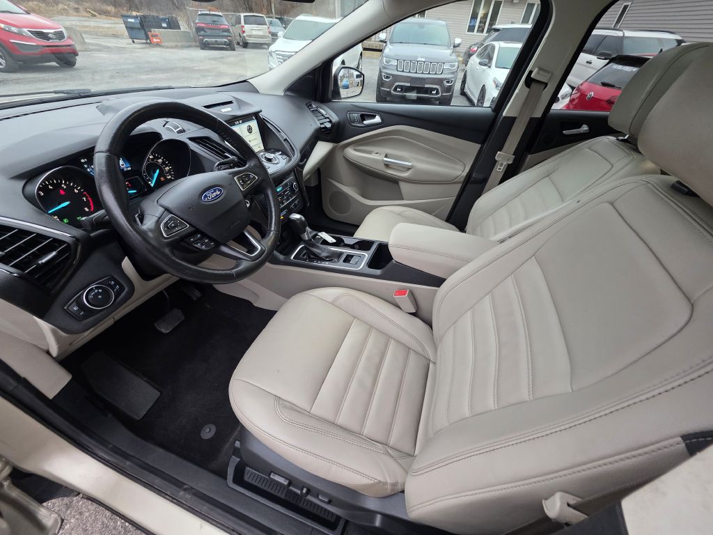2017 Ford Escape Image 9