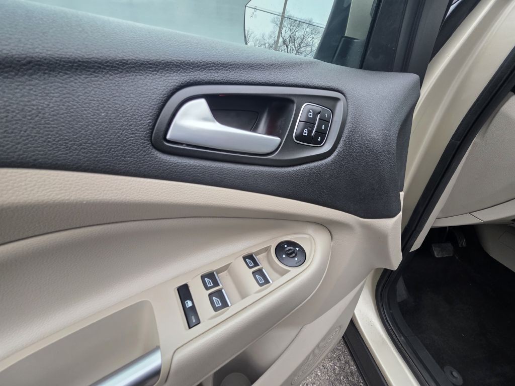 2017 Ford Escape Image 11