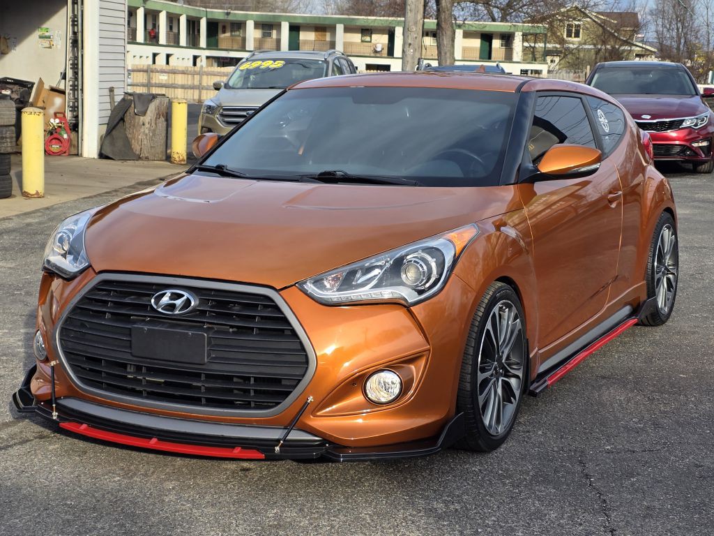 2016 Hyundai Veloster Image 2