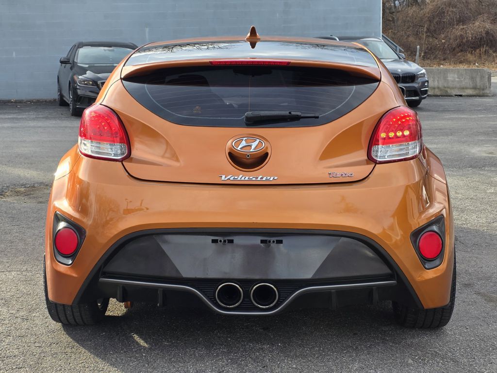 2016 Hyundai Veloster Image 9