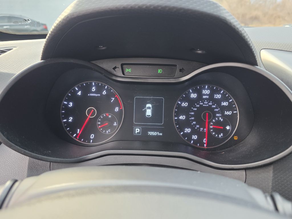 2016 Hyundai Veloster Image 40