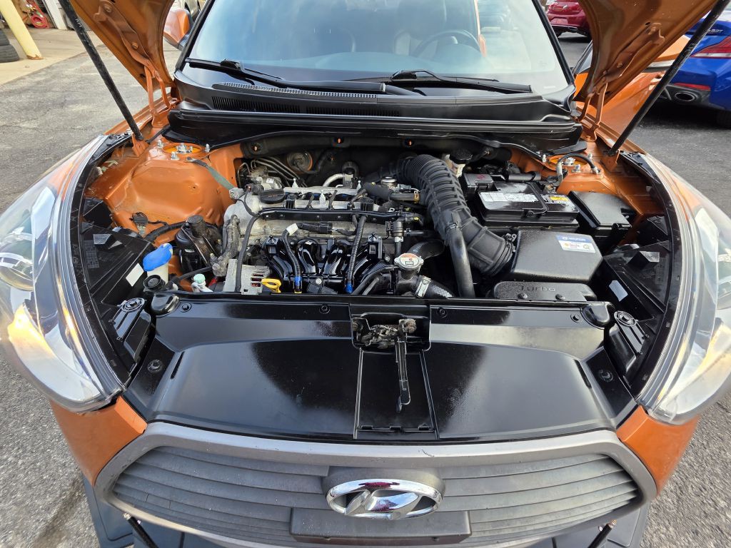2016 Hyundai Veloster Image 43