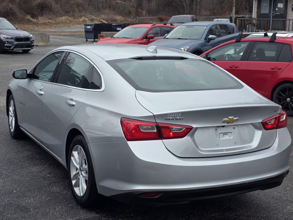 2018 Chevrolet Malibu Image 12