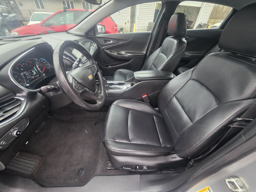 2018 Chevrolet Malibu Image 16