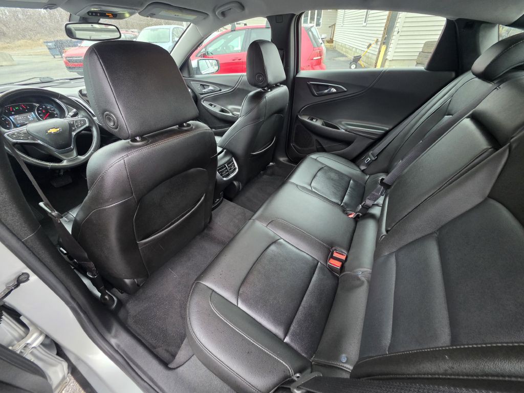 2018 Chevrolet Malibu Image 20