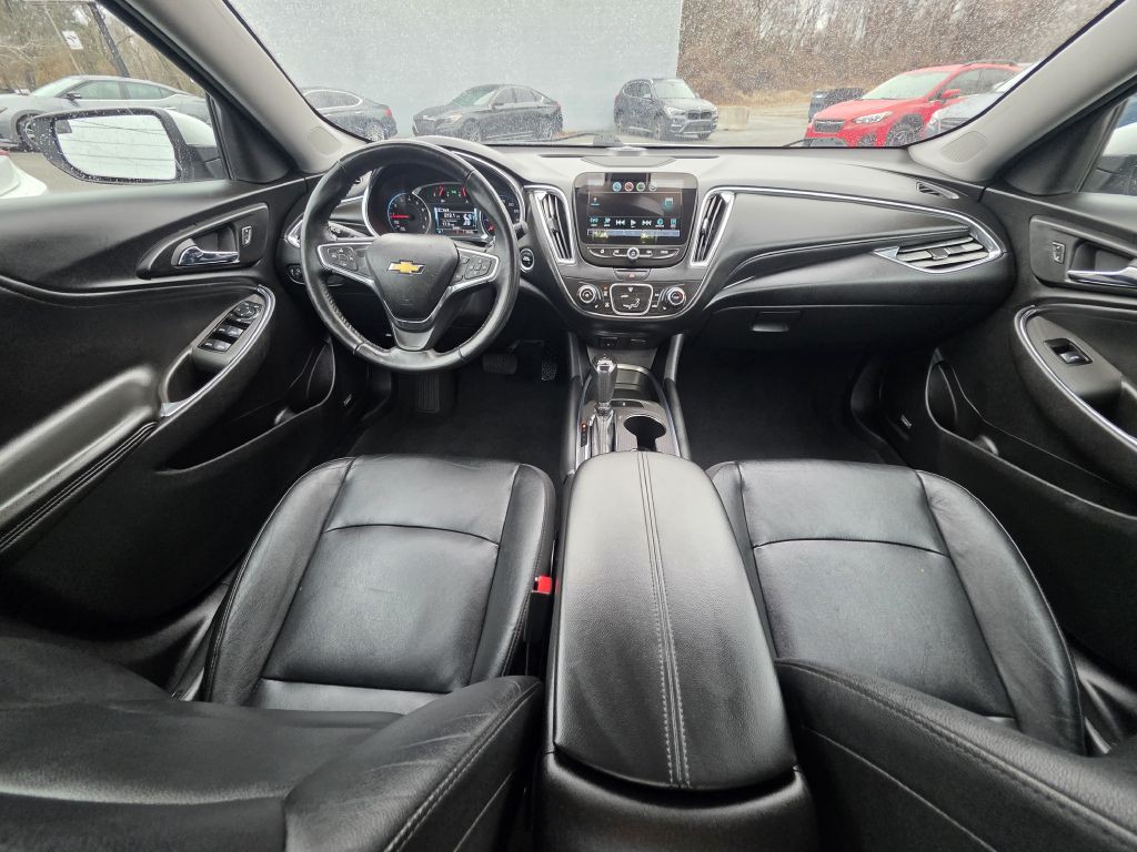 2018 Chevrolet Malibu Image 25