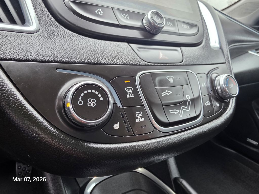 2018 Chevrolet Malibu Image 31