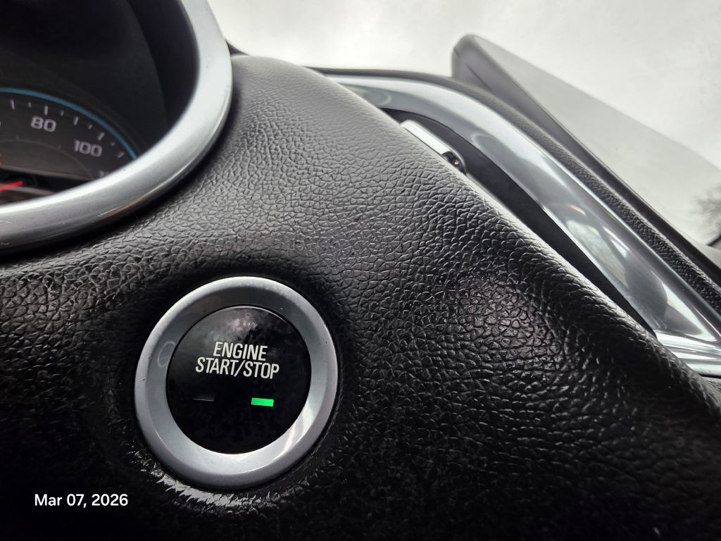 2018 Chevrolet Malibu Image 36