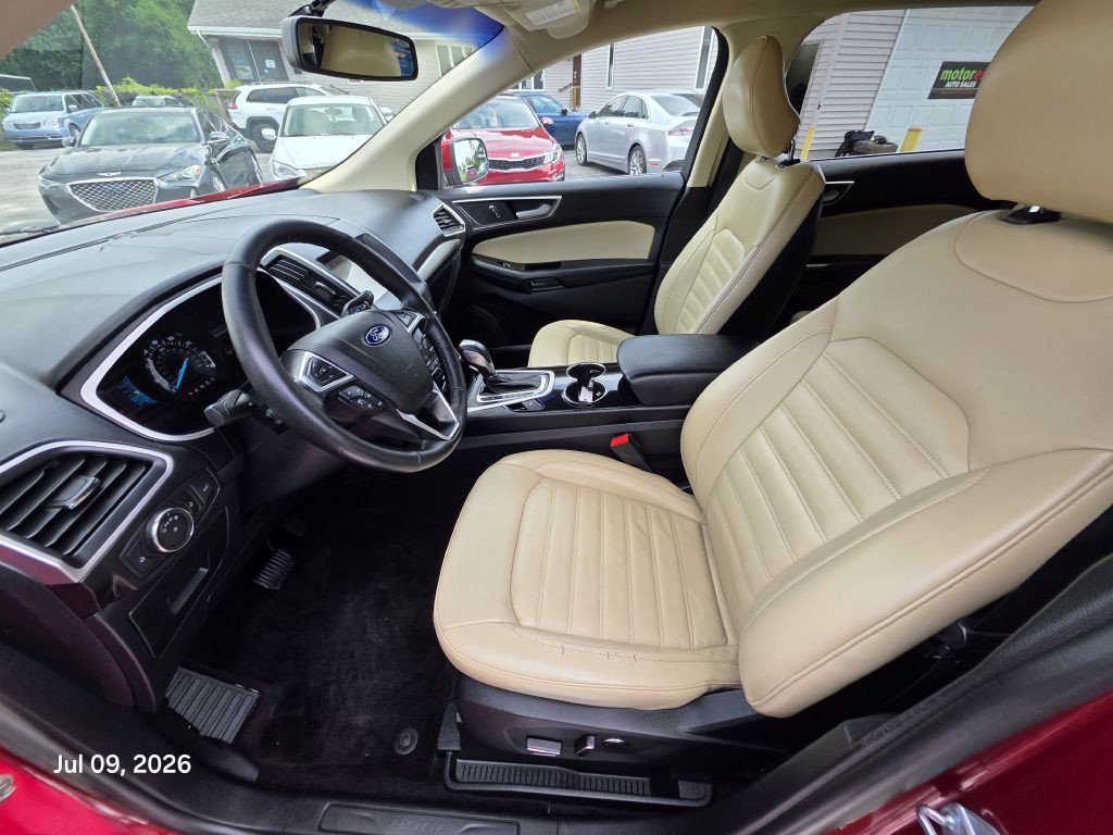 2017 Ford Edge Image 18