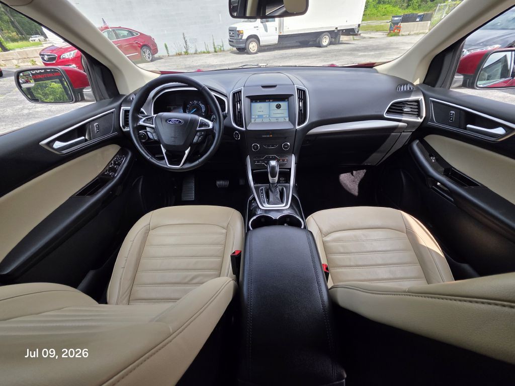 2017 Ford Edge Image 29