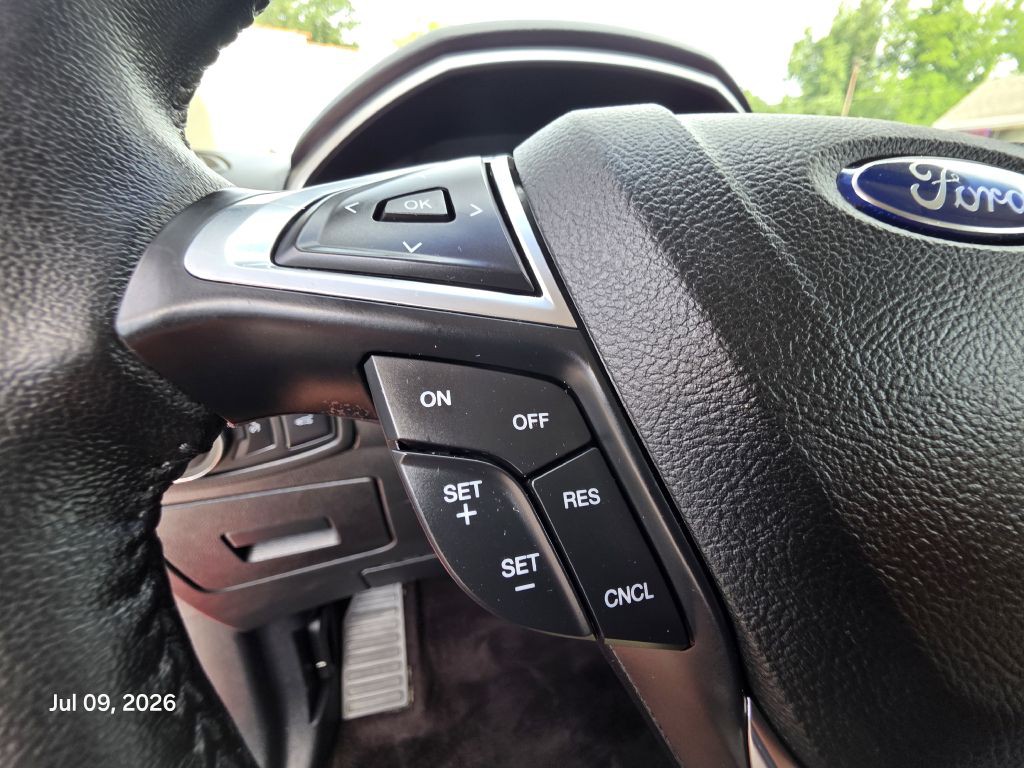 2017 Ford Edge Image 36