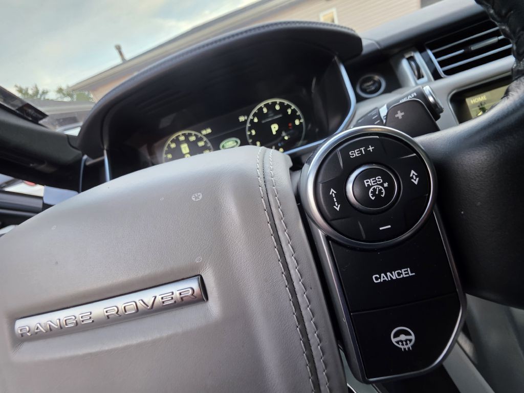 2017 Land Rover Range Rover Image 48