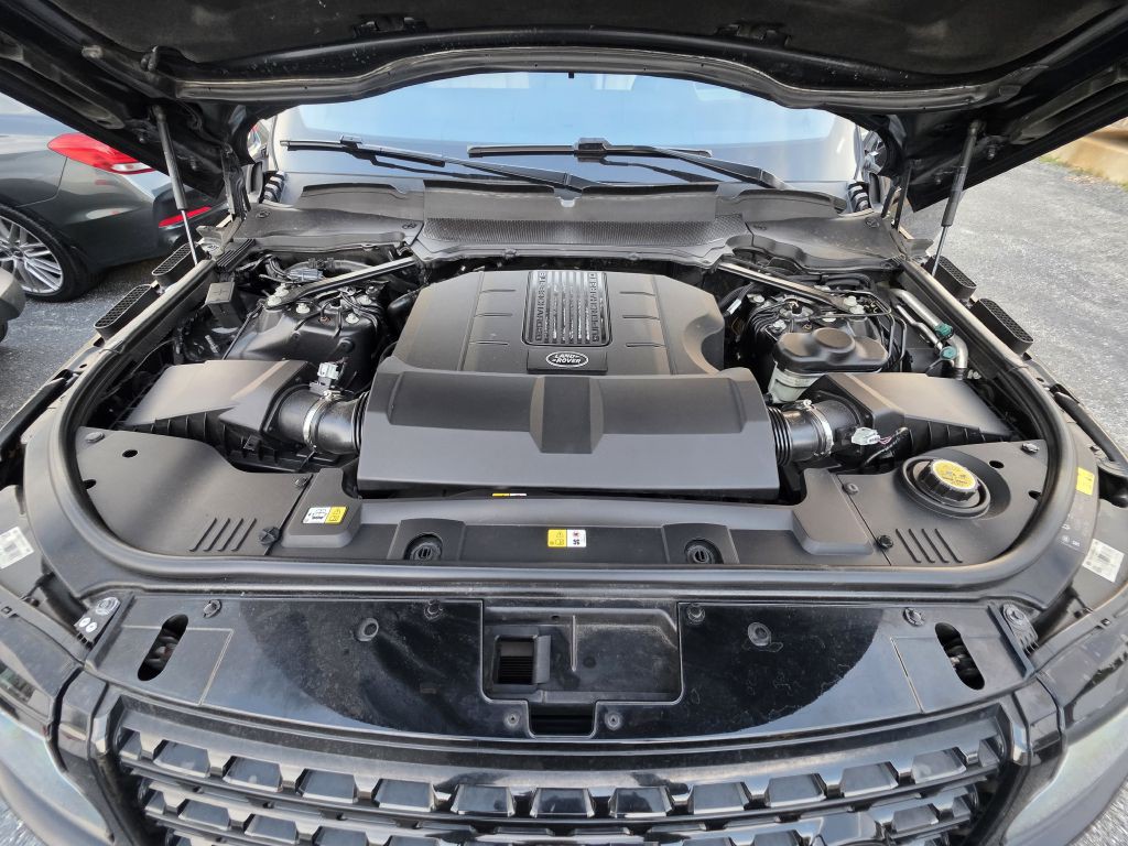 2017 Land Rover Range Rover Image 55