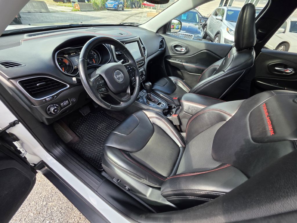 2019 Jeep Cherokee Image 24
