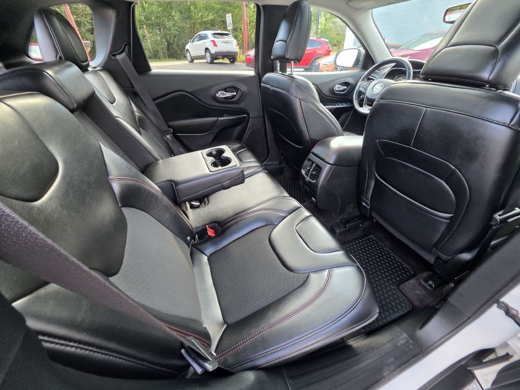 2019 Jeep Cherokee Image 33