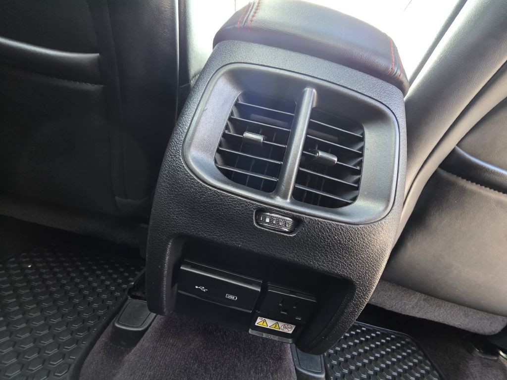 2019 Jeep Cherokee Image 37