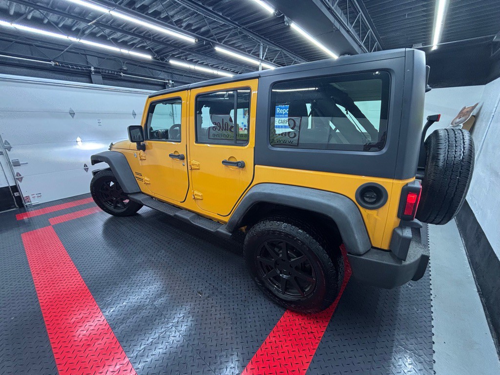 2012 Jeep Wrangler Unlimited Image 14