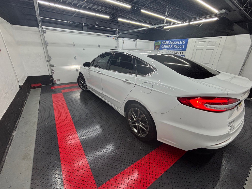 2019 Ford Fusion Image 3