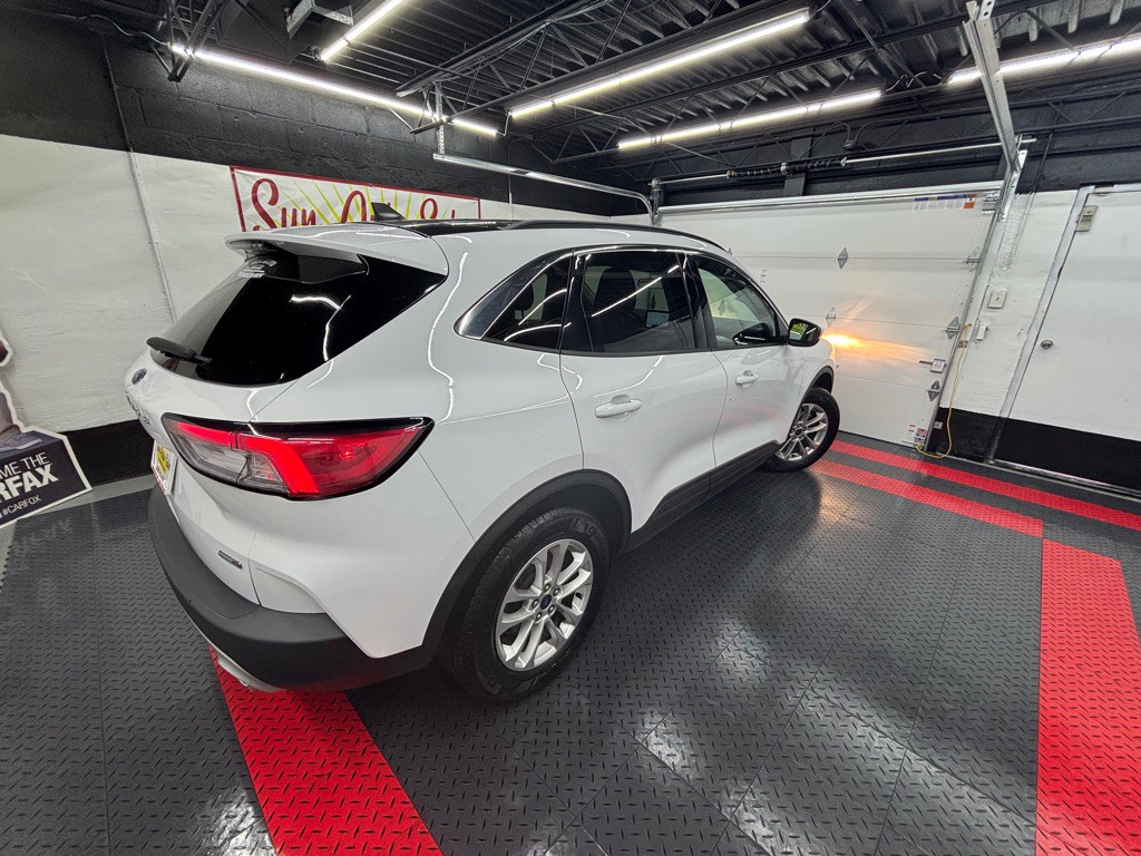 2020 Ford Escape Image 17
