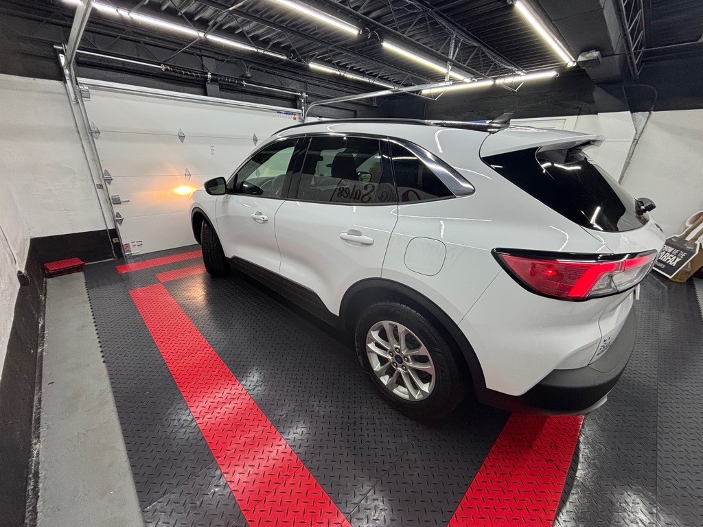 2020 Ford Escape Image 18
