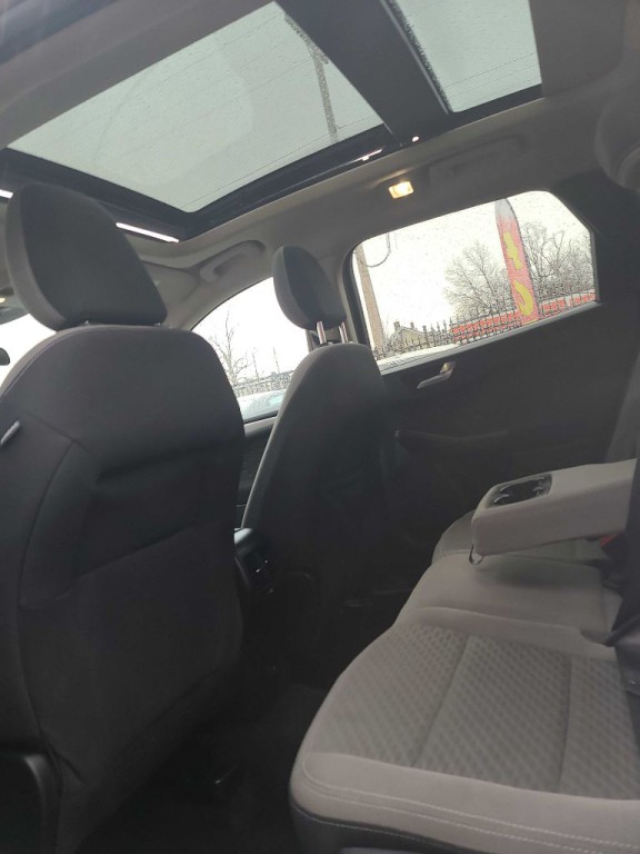 2020 Ford Escape Image 9