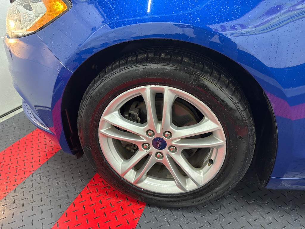 2018 Ford Fusion Image 16