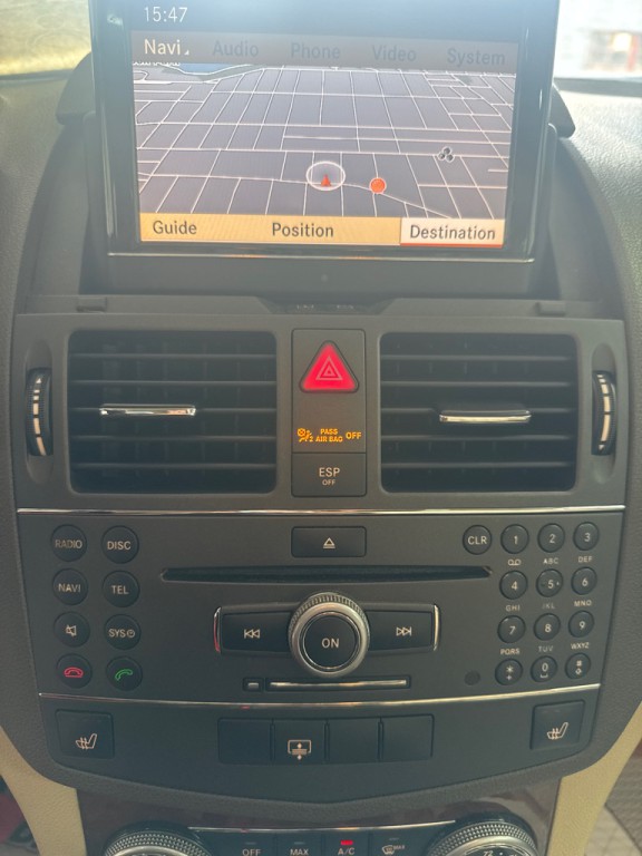 2010 Mercedes-Benz C-Class Image 14