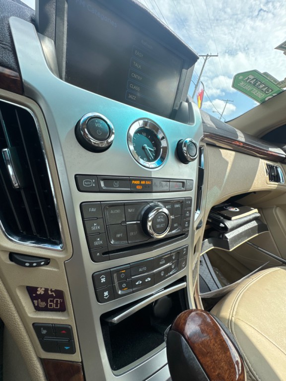 2008 Cadillac CTS Image 17