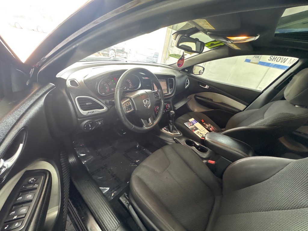 2015 Dodge Dart Image 2
