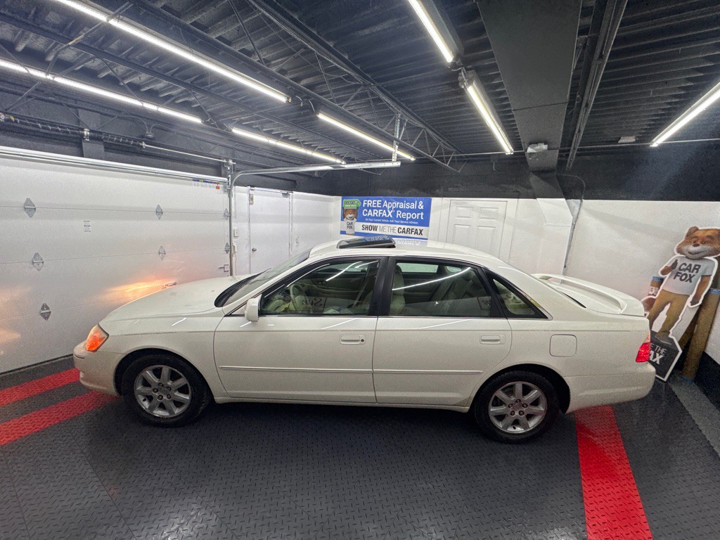 2003 Toyota Avalon Image 8