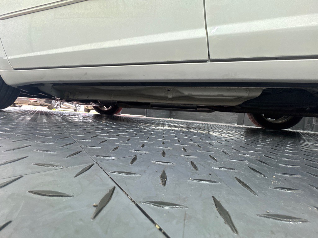 2003 Toyota Avalon Image 13