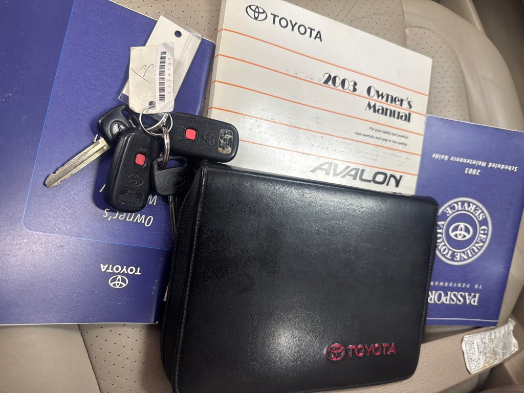2003 Toyota Avalon Image 14