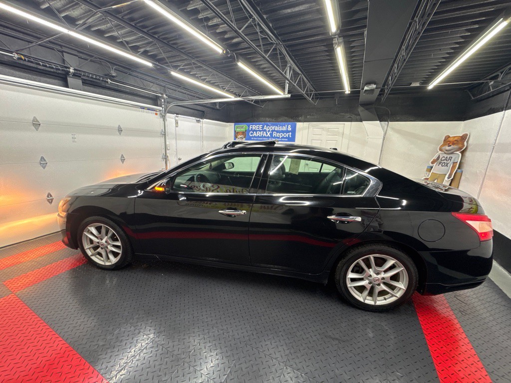 2010 Nissan Maxima Image 7