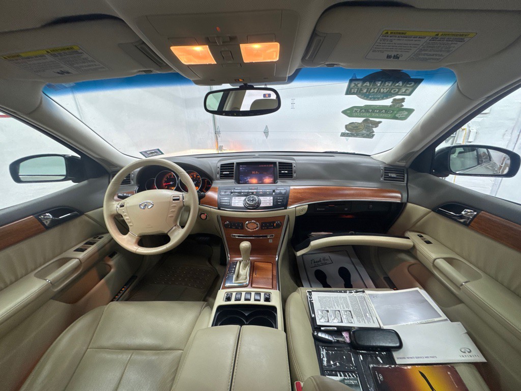 2006 INFINITI M35 Image 10