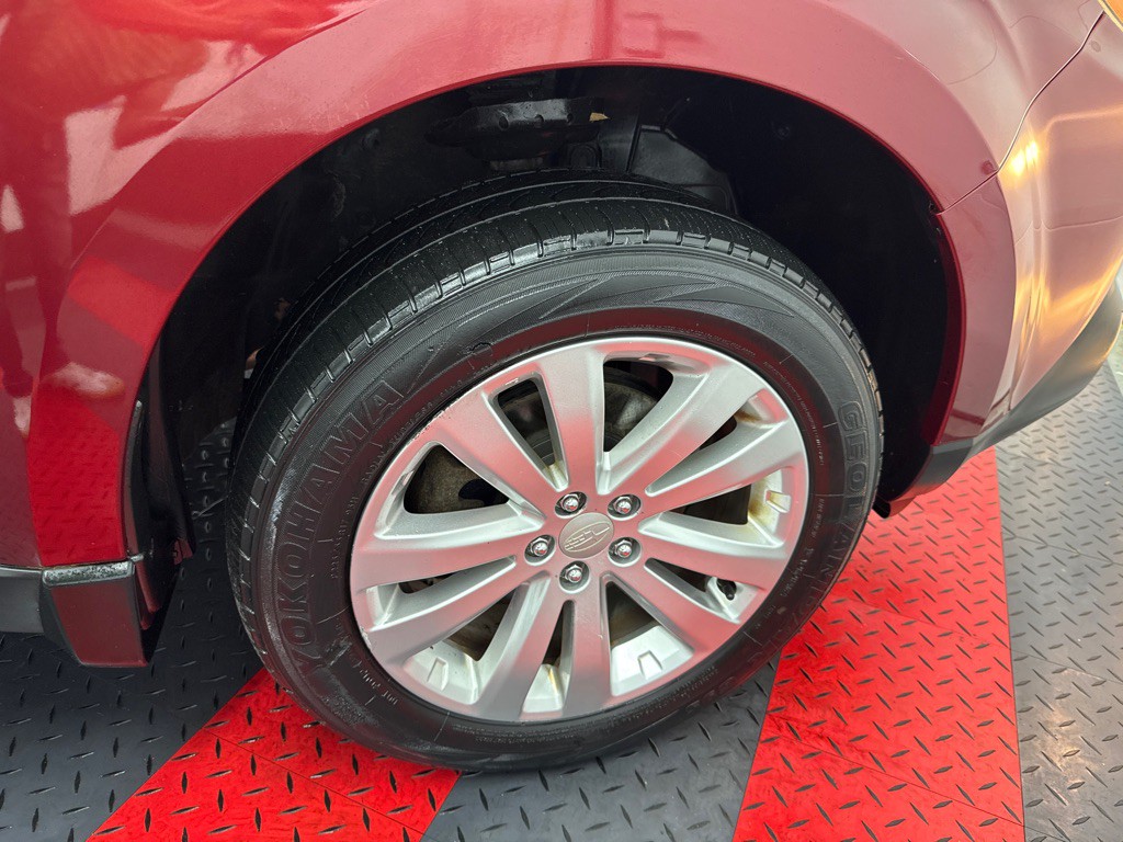 2012 Subaru Forester Image 9