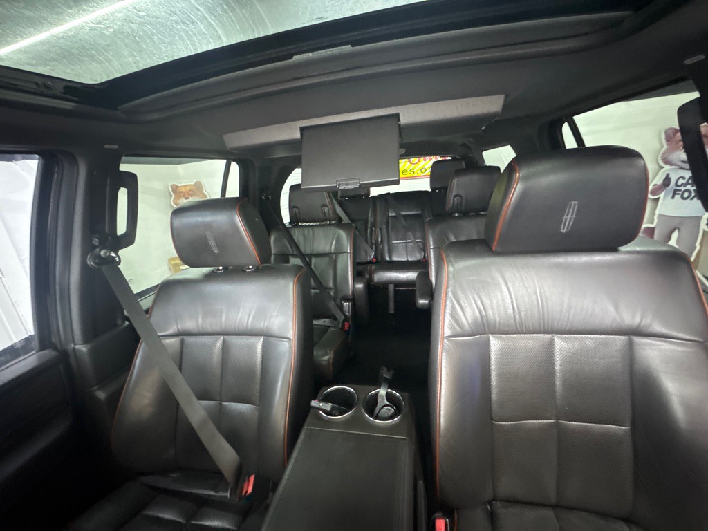 2008 Lincoln Navigator Image 4