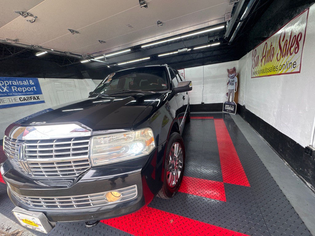 2008 Lincoln Navigator Image 5