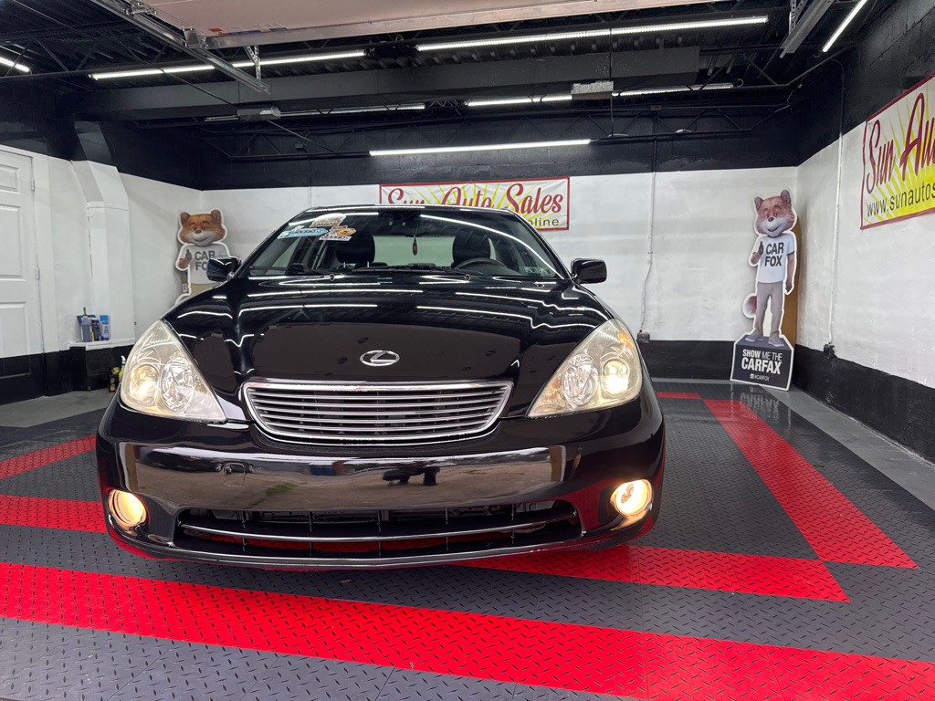2005 Lexus ES Image 4